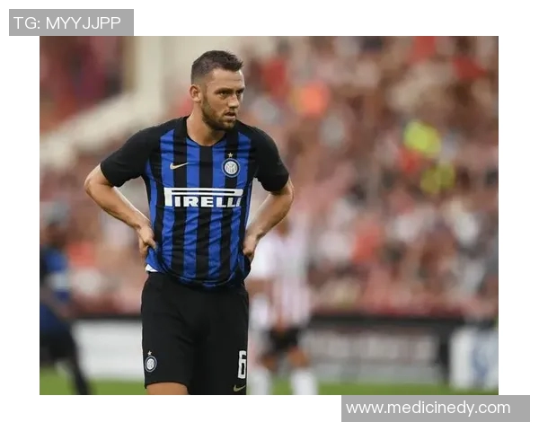 英超球队传出重磅转会消息，切尔西欲引进国米前锋德弗里！